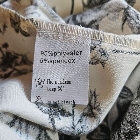 Viishow Floral Print Blouse Top Short Sleeve Geometric Trim Large New - Picture 5 of 7